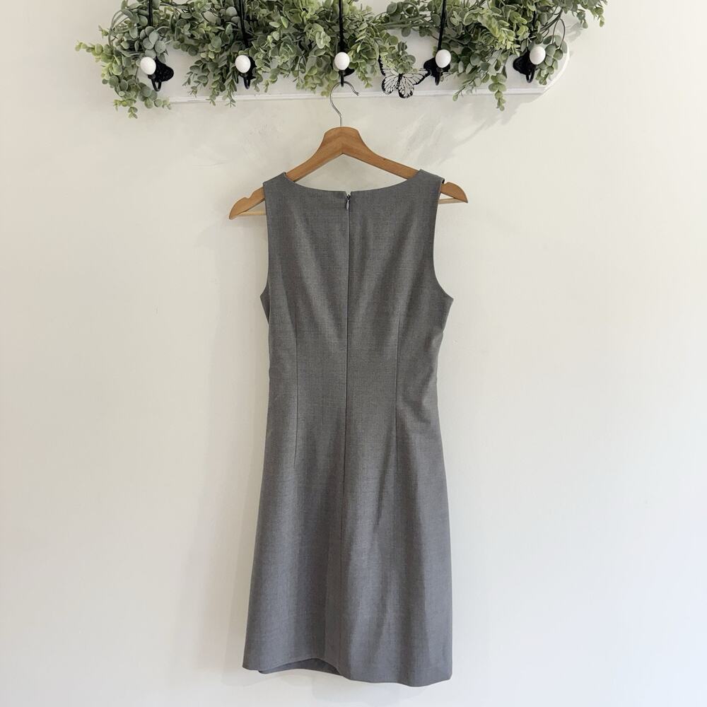 Theory Grey Side Cinched Sheath Dress Size 4 Business Casual Corporate #MB - Picture 2 of 3